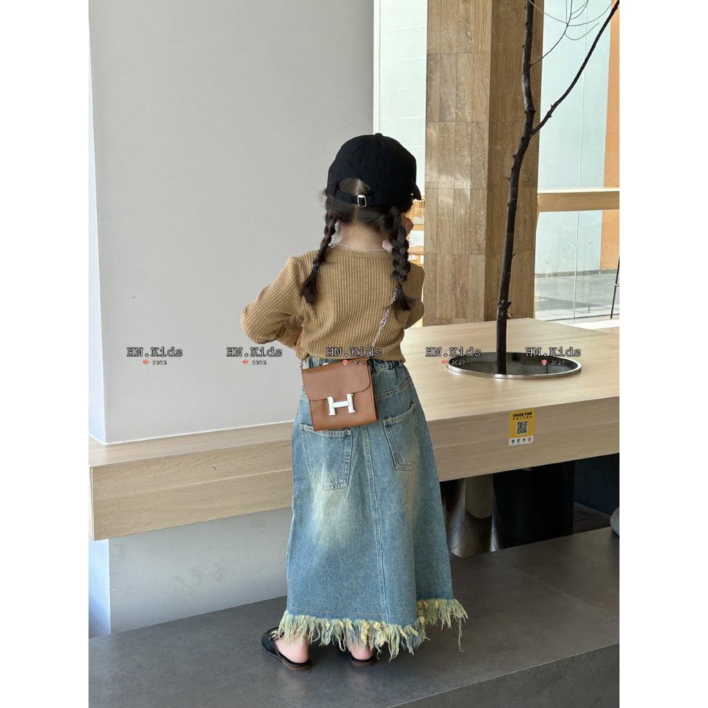 10-30KG ÁO TĂM ĐŨ LẠNH KÈM CHÂN VÁY DÁNG DÀI BÉ GÁI