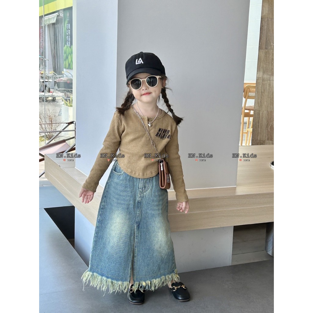 10-30KG ÁO TĂM ĐŨ LẠNH KÈM CHÂN VÁY DÁNG DÀI BÉ GÁI