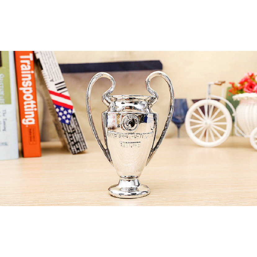 Mô hình cup bóng đá  trưng bày cực đẹp, quà tặng bạn bè