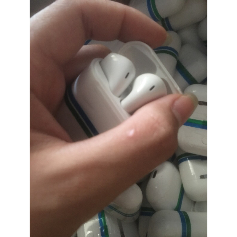 Tai nghe khong dây lỗi nhẹ hàng thải