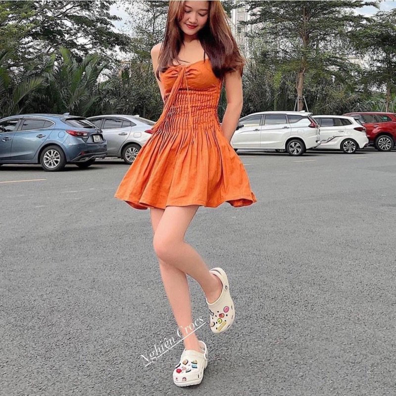 Dép Crocs Classic màu Bone