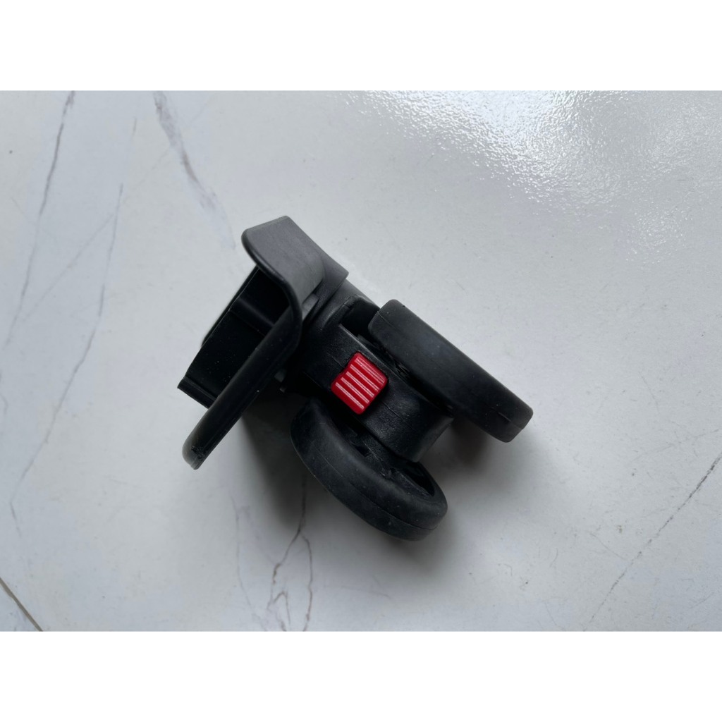 Bánh xe thay thế có chốt tháo màu đỏ dành cho Vali khung nhôm khóa sập