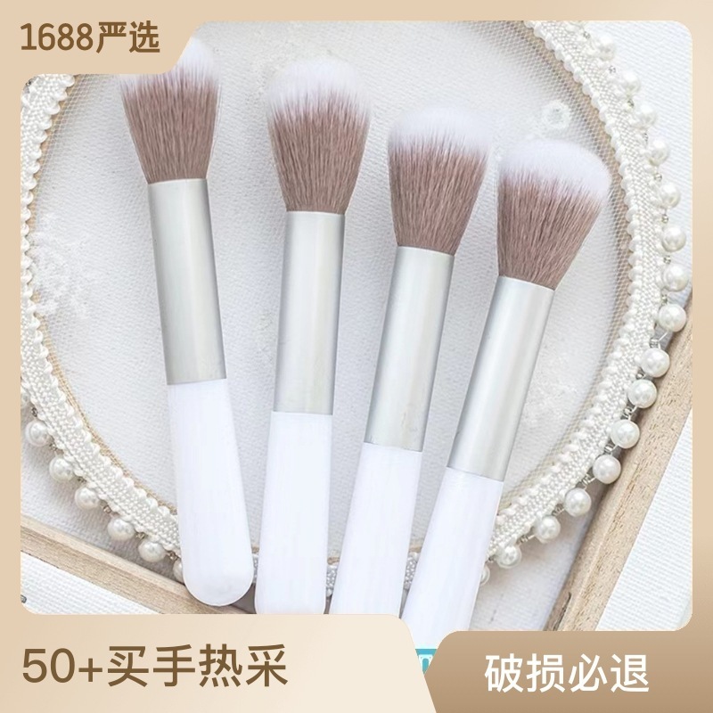 Cọ Đánh Phấn Phủ & Má Hồng ;Kích thước: 11,5 x 2,5