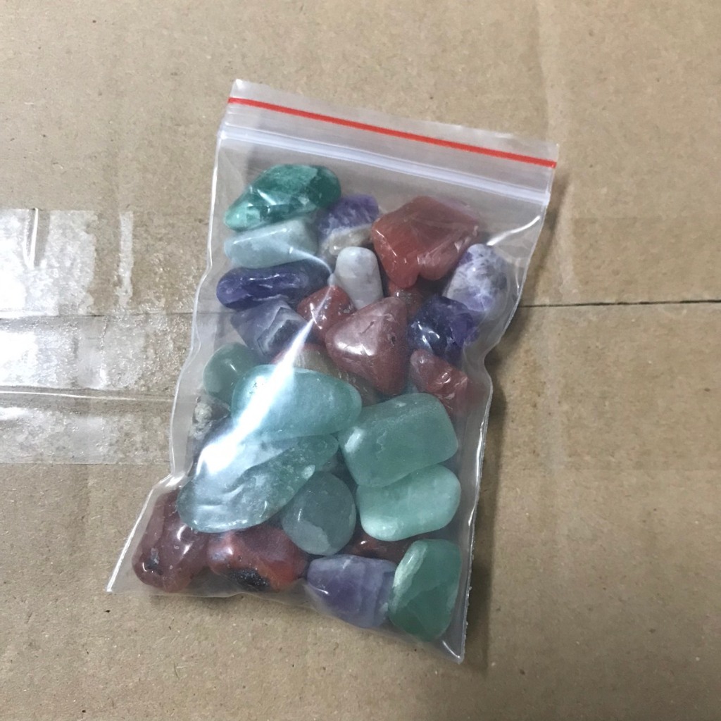 Đá trấn trạch ngũ sắc Nhiều Màu Tự Nhiên  - phong thủy thờ cúng