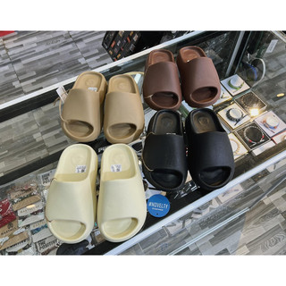 Dép đúc Y Z hàng đẹp, chuẩn phom (Vui lòng inb shop check size & màu)