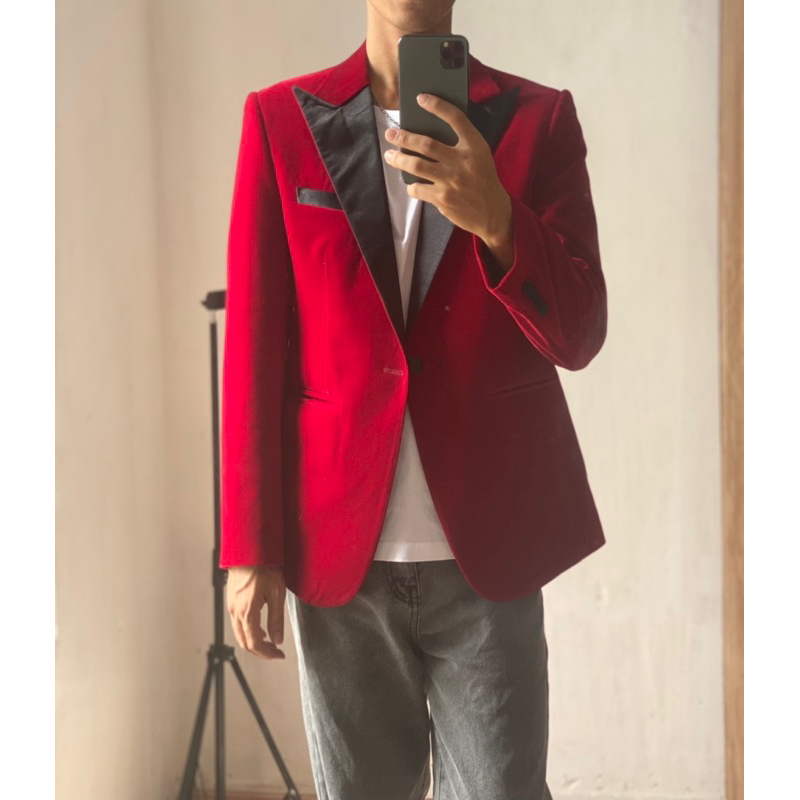 Áo vest nam nhung đỏ đô,phong cách trẻ trung dễ phối đồ