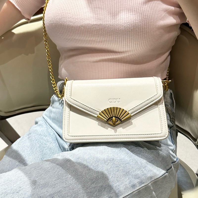 Túi Đeo Chéo Nữ Dây Ngọc Trai Thời Trang Cidu CD33