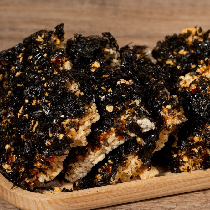 Cơm cháy chay Siêu rong biển giòn rụm - Loại cay vừa - túi 250g | Đồ ăn vặt Bếp Cô Như