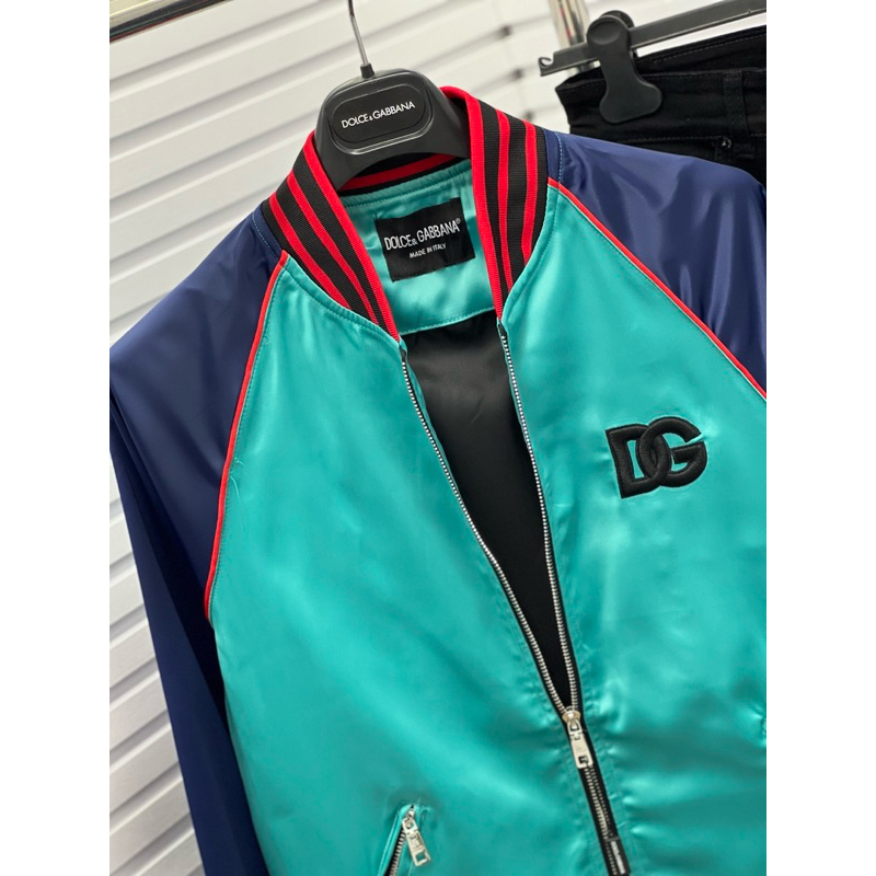 ⚜️Bomber D.G Xanh viền Đỏ on web neww 𝐋𝐢𝐤𝐞𝐚𝐮𝐭𝐡 đẹp leng keng xà beng đến từng chi tiết