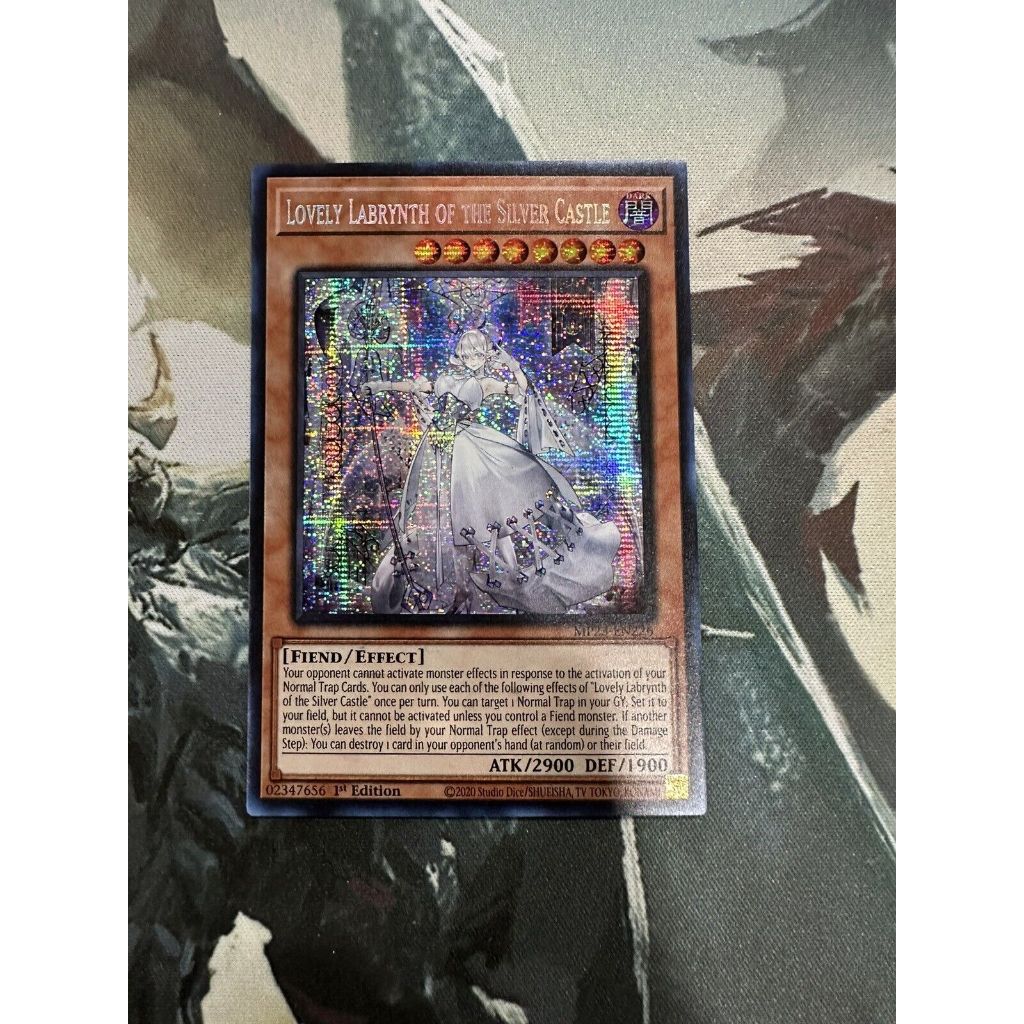 Lá bài thẻ Lovely Labrynth of the Silver Castle - Prismatic Secret Rare - Tặng bọc bài nhựa