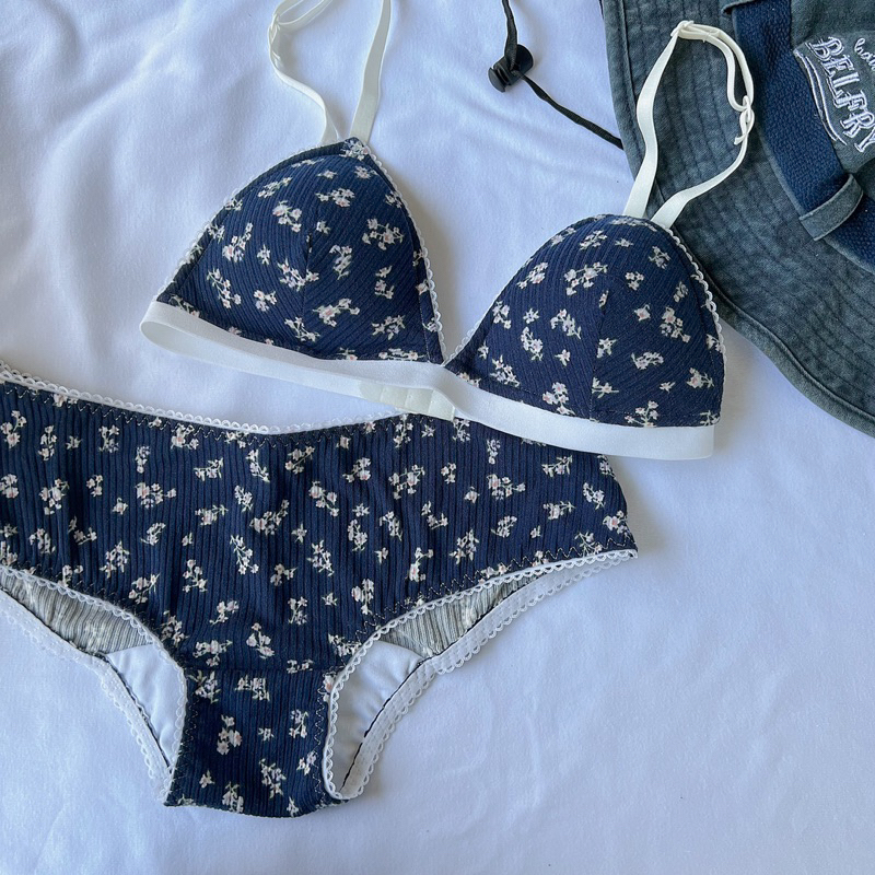 Set bra FLOWER GARDEN /xanh trắng/ thoải mái có mút - Colorlace