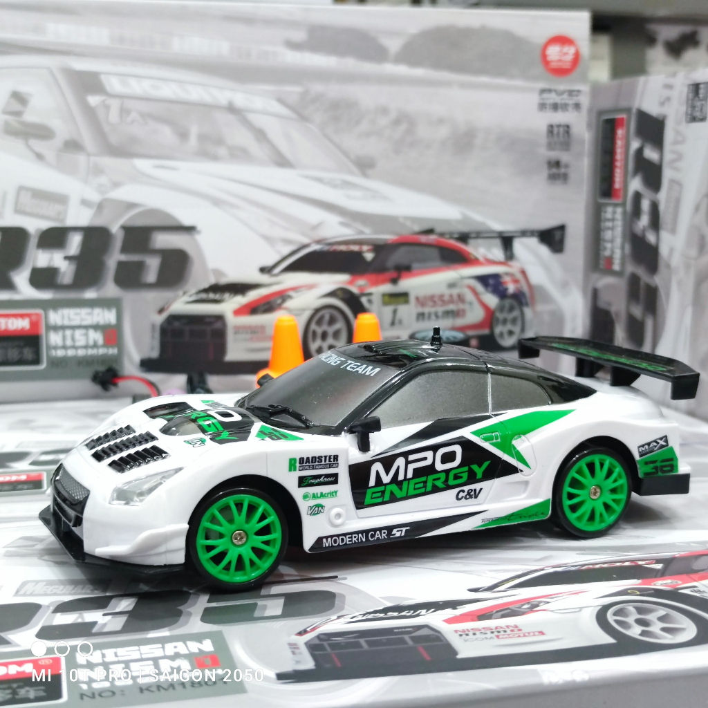 Xe điều khiển mini Drift tốc độ cao GT xanh lá 1/24 +25km/h chịu va đập tốt, vỏ xe nhựa cứng