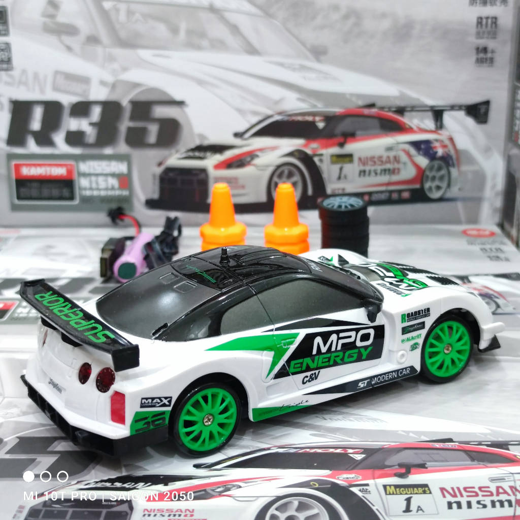 Xe điều khiển mini Drift tốc độ cao GT xanh lá 1/24 +25km/h chịu va đập tốt, vỏ xe nhựa cứng