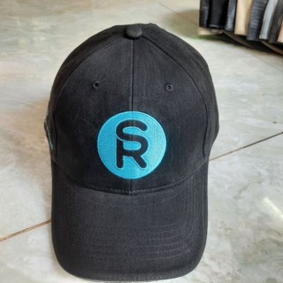 Mũ lưỡi trai màu đen logo SR/ Nón kết màu đen logo SR hàng VNXK
