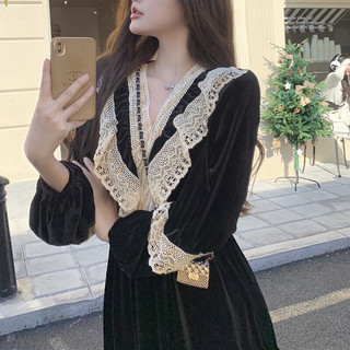 Váy nhung phối ren tiểu thư