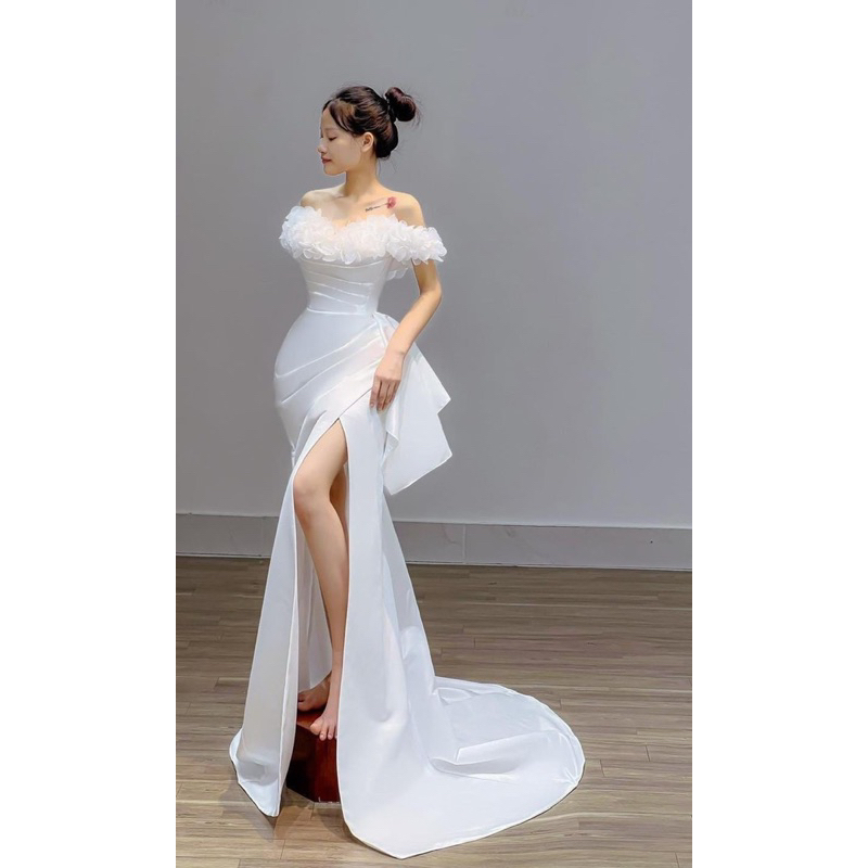 Đầm maxi mặc cưới bẹt vai kết cánh hoa xẻ đùi sang trọng - size S/M/L