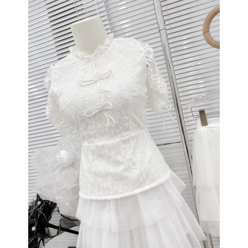 Set ren trắng chân vây lưới xoè