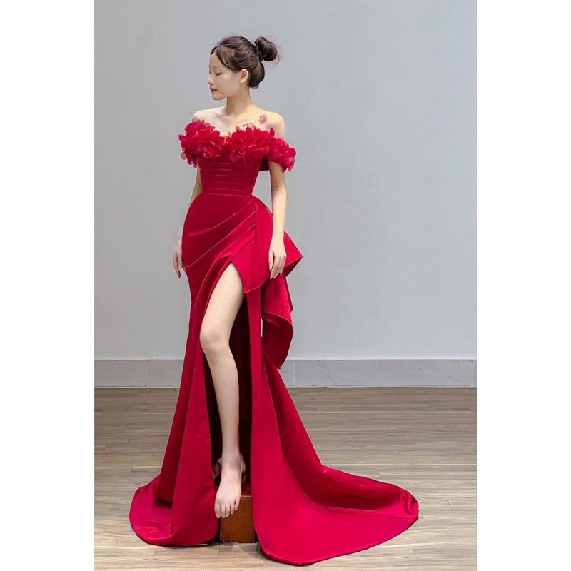 Đầm maxi mặc cưới bẹt vai kết cánh hoa xẻ đùi sang trọng - size S/M/L
