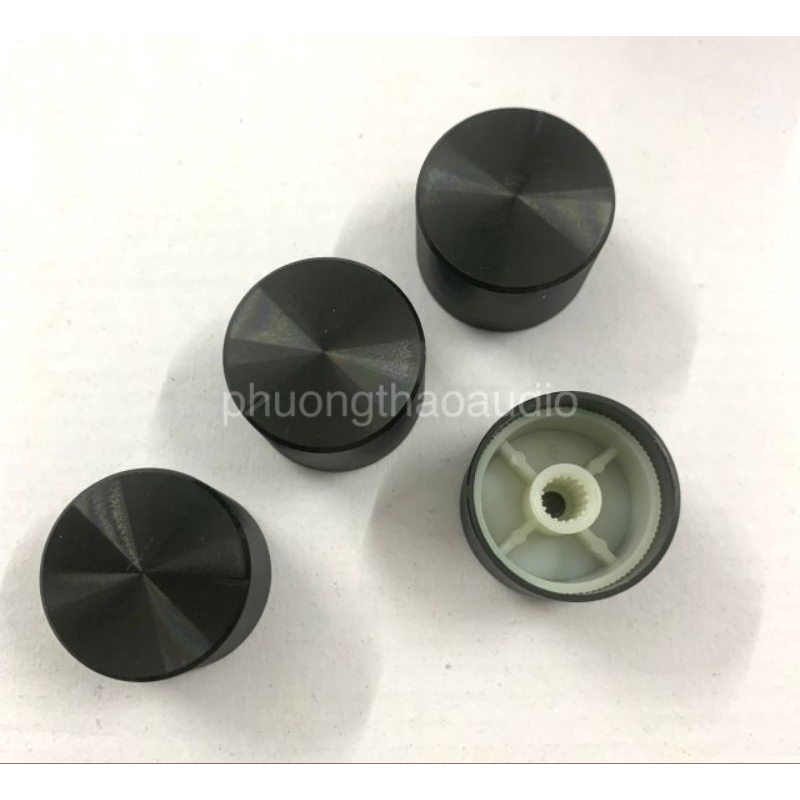 Núm vặn volume triết áp 26x17mm