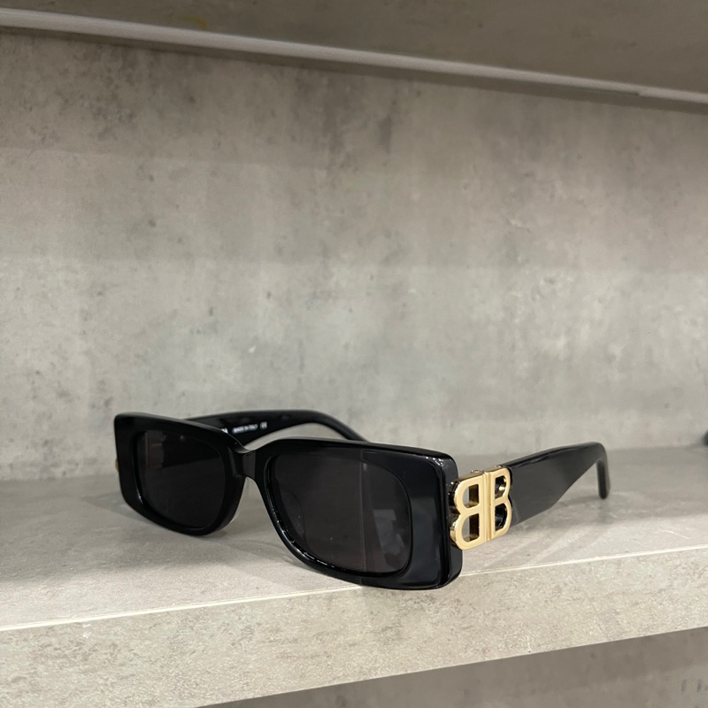 Kính hiệu BALEN—- CIAGA VIP