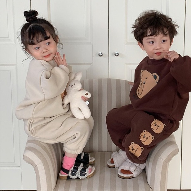 Bộ nỉ bông quần áo thu đông cho bé trai bé gái dày dặn hình in gấu dễ thương từ 10 đến 33kg