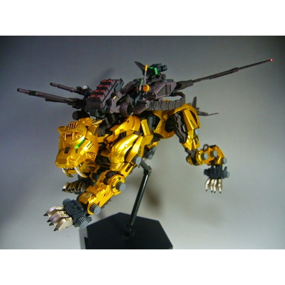 Mô hình lắp ráp 1/72 HMM Zoid Saber Tiger Gold