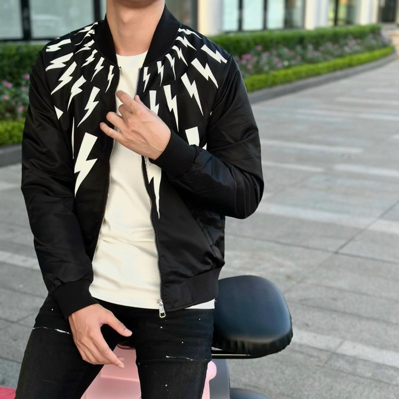 Áo khoác bomber thân áo in tia sét trắng lót gió 2 lớp dày dặn boy phố