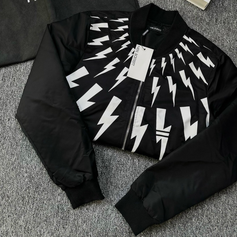 Áo khoác bomber thân áo in tia sét trắng lót gió 2 lớp dày dặn boy phố