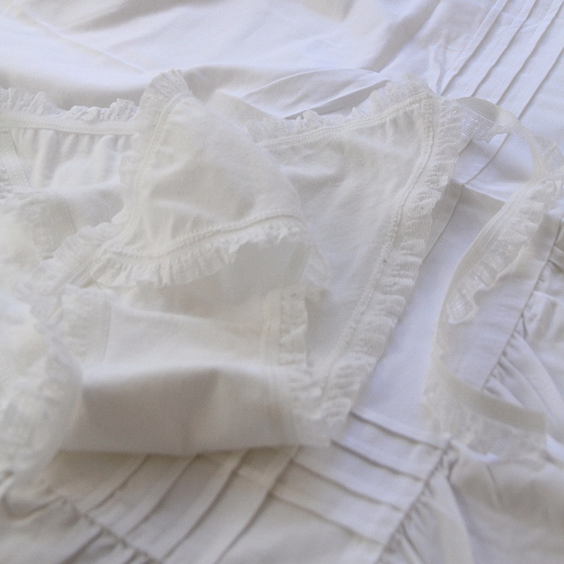 Quần lót cotton phối viền ren cột dây hai bên cho nữ M021