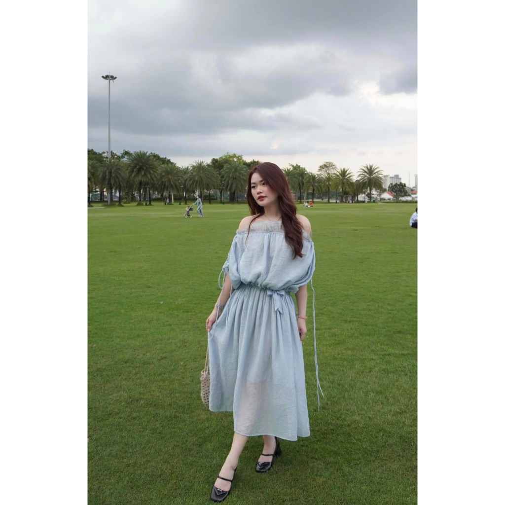 Đầm Nữ CLOUNDY DRESS Thiết Kế Trễ Vai Dịu Dàng Cao Cấp | TREASURE