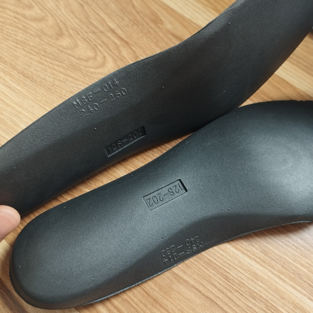 Lót giày Mizuno êm, siêu nhẹ, đủ 2 màu