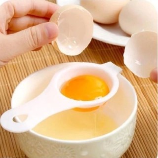 Dụng cụ tách lòng đỏ trứng gà cho bé