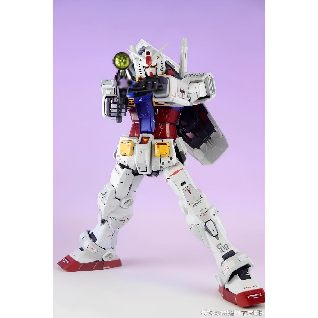 Mô Hình Lắp Ráp PG 1/60 Unleashed RX-78-2 Fighter + LED