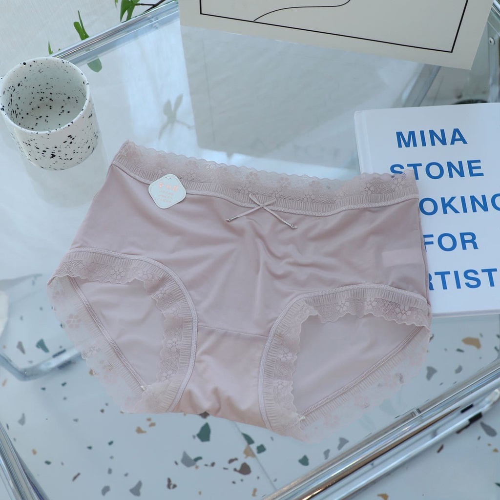 Quần Lót Nữ Su Lụa Băng Tàng Hình Viền Ren Hoa Nhí