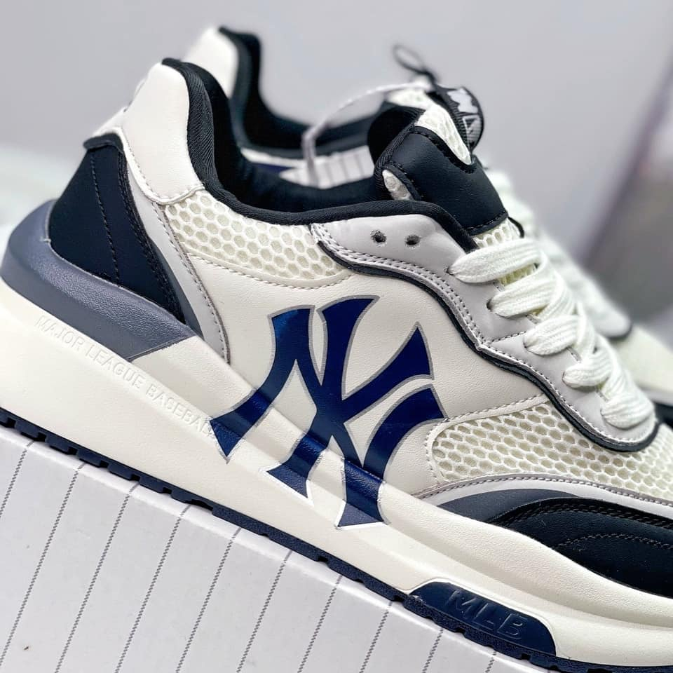 Giày thể thao MLB Chunky Runner Ny Đen_Giày Chunky Runner Red sox đế cao hot 2023