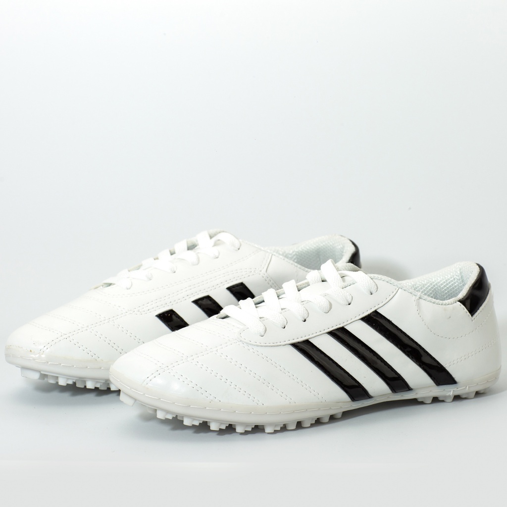 Giày Đá Bóng Wika 3 Sọc Da Nhăn Chính Hãng Đã Khâu Toàn Bộ Đế