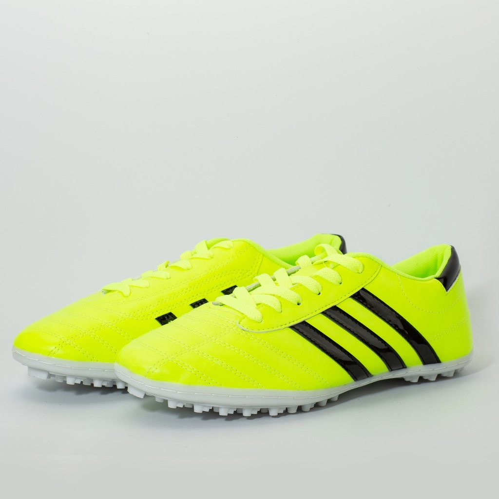 Giày Đá Bóng Wika 3 Sọc Da Nhăn Chính Hãng Đã Khâu Toàn Bộ Đế