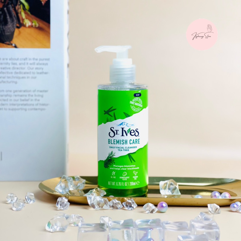 Sữa Rửa Mặt St.Ives Dạng Gel Dưỡng Da Căng Sáng Chiết Xuất Dưa Hấu/Trái Mơ 200ml