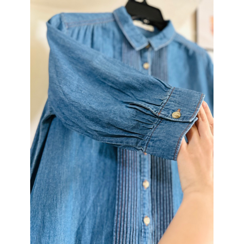 Đầm dây trễ vai denim
