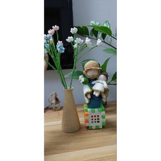 Tượng thánh Giuse bế Chúa Jesus móc len