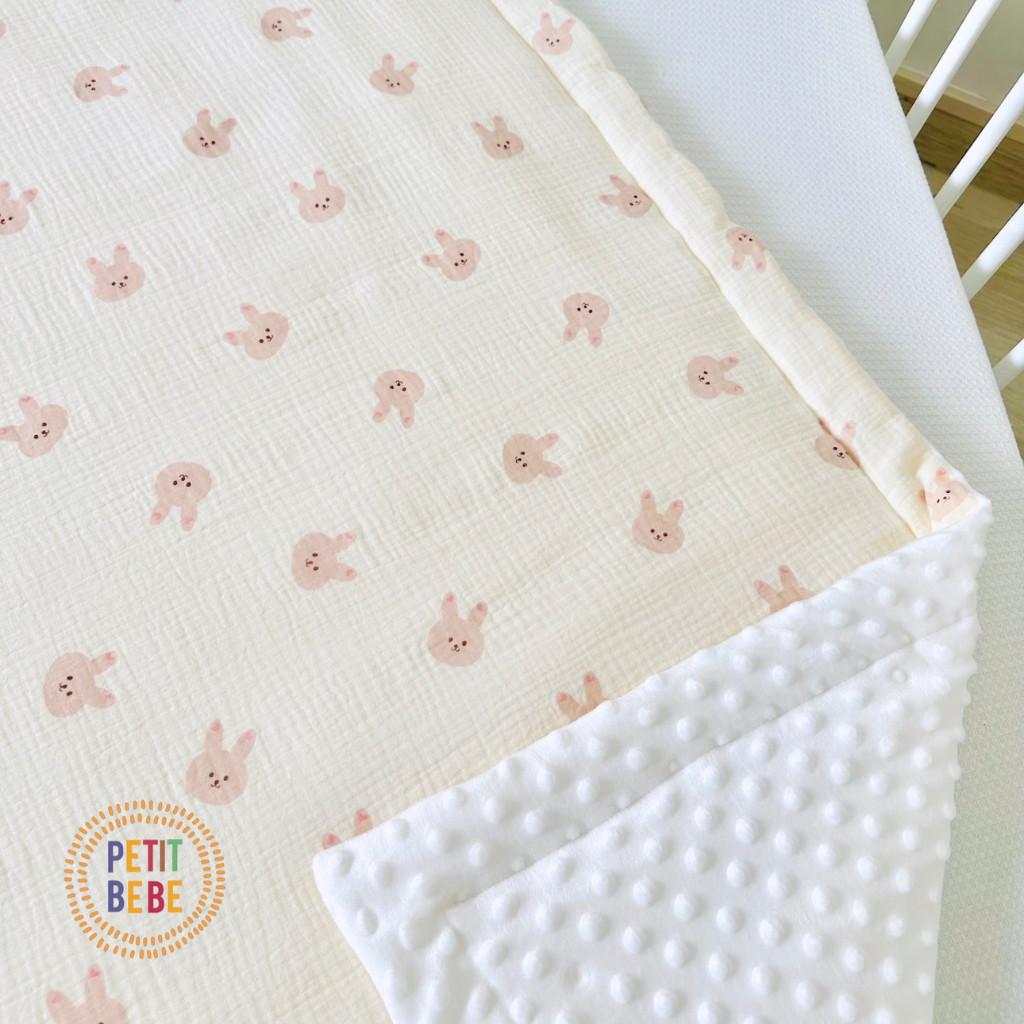 Chăn chần bông siêu nhẹ cho bé PETIT BEBE muslin thấm hút thoáng khí họa tiết động vật đáng yêu