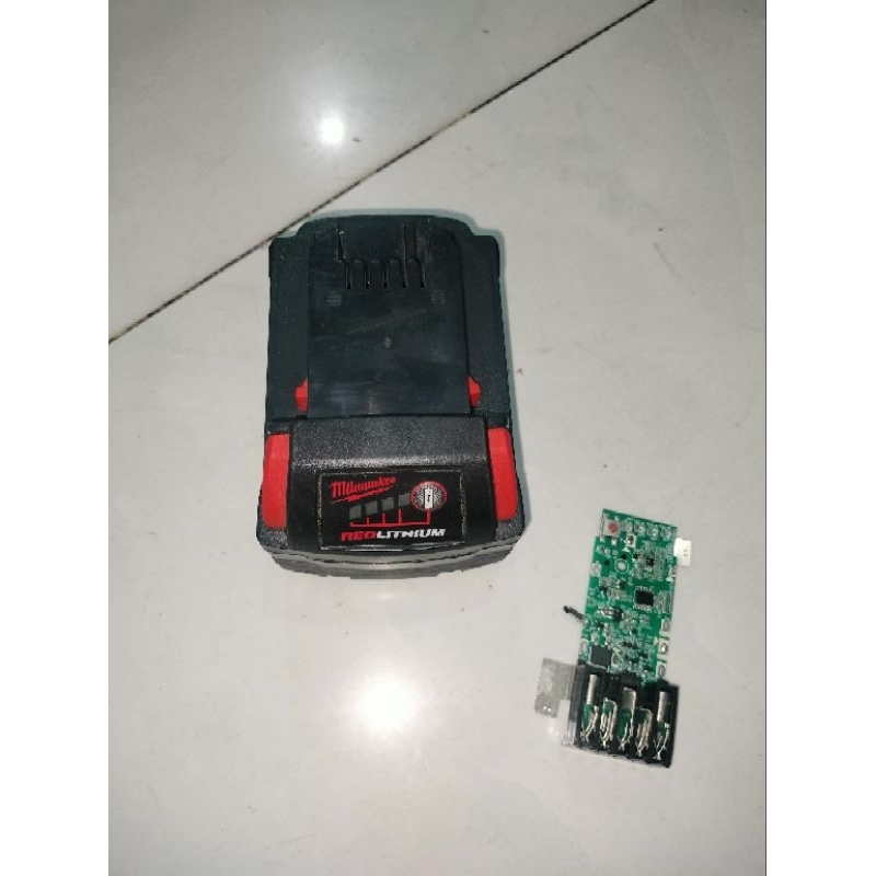 Vỏ pin milwaukee 18v vỏ pin zin milwaukee 18v