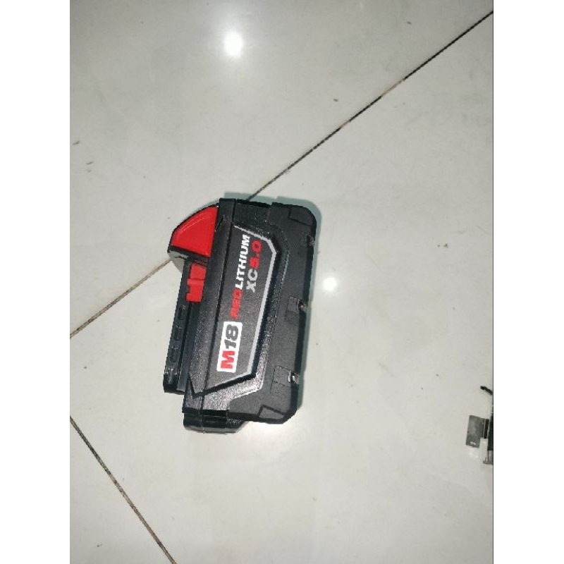 Vỏ pin milwaukee 18v vỏ pin zin milwaukee 18v