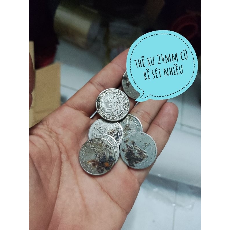 Thẻ xu game điện tử 24mm combo 100 thẻ cũ bị rỉ sét nhiều