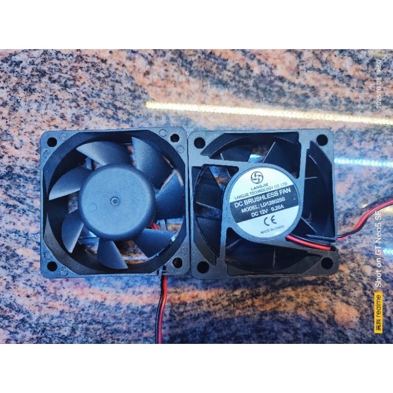 Quạt gió 6x6x2.5 0.25A hàng mới