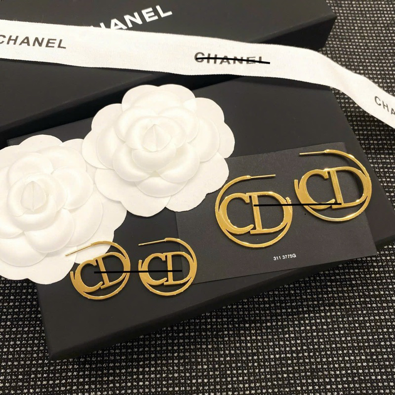 Khuyên tai CD 🚺freeship🚺 cỡ vừa