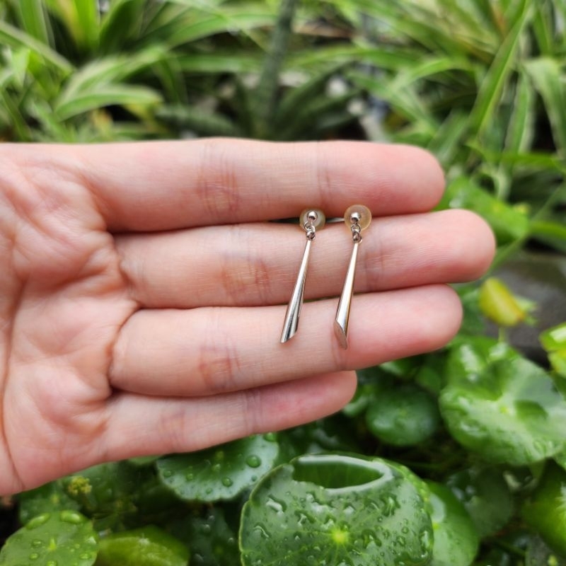 Bông tai vintage Nhật chuôi vàng khắc K18 thiết kế tối giản minimalism - em và nắng