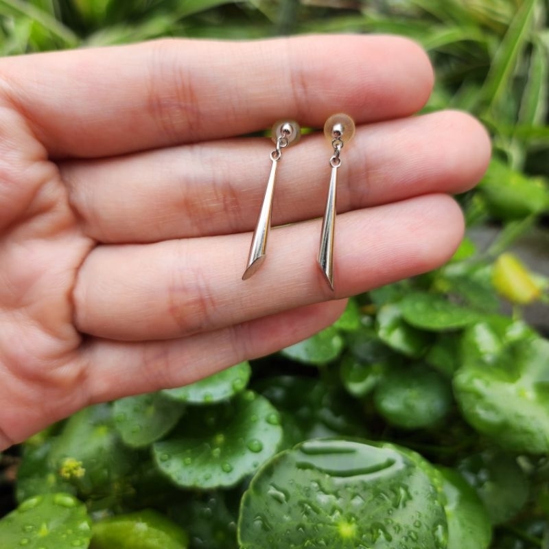 Bông tai vintage Nhật chuôi vàng khắc K18 thiết kế tối giản minimalism - em và nắng