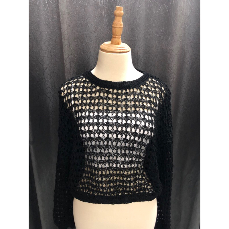 Áo Dệt Kim Khoét Lỗ Form Rộng Phối Áo Bra Có Mút Bên Trong