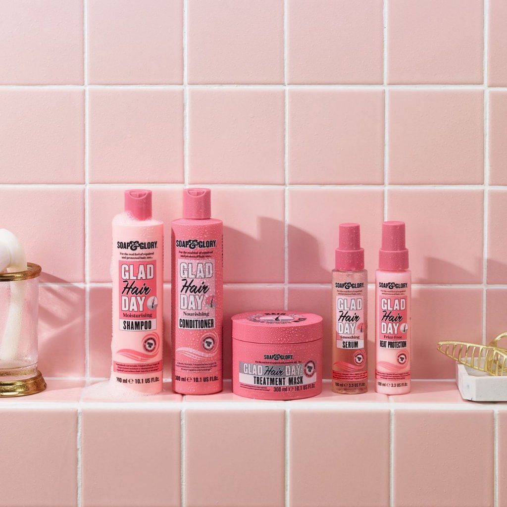 Dầu dưỡng tóc Soap & Glory 100ml Glad Hair Day Smoothing Serum dưỡng tóc bóng mượt, phục hồi và lưu hương thơm